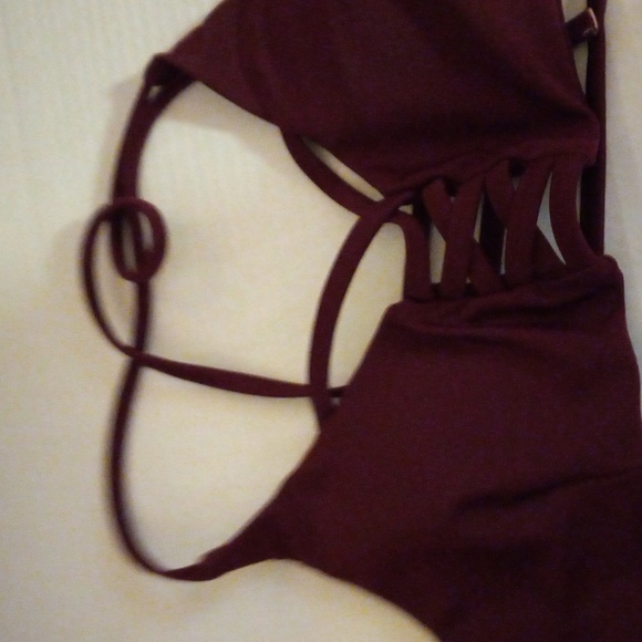2-Piece Burgundy Strappy Back Bikini Swimsuit Size S NWOT - Picture 6 of 8